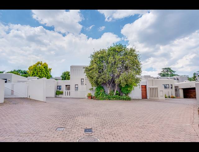 4 BEDROOM HOUSE FOR SALE IN BRYANSTON